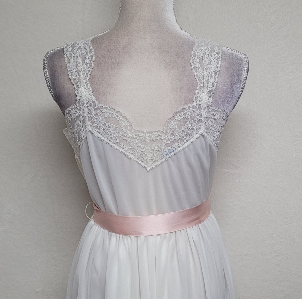 Lady Leonora Rare Vintage 40s White Chiffon Pink Satin Lace Peignoir Two-Piece - Picture 8 of 16